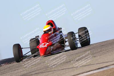 media/Oct-26-2025-CalClub SCCA (Sun) [[8ce1e69566]]/Group 6/Grapevine/